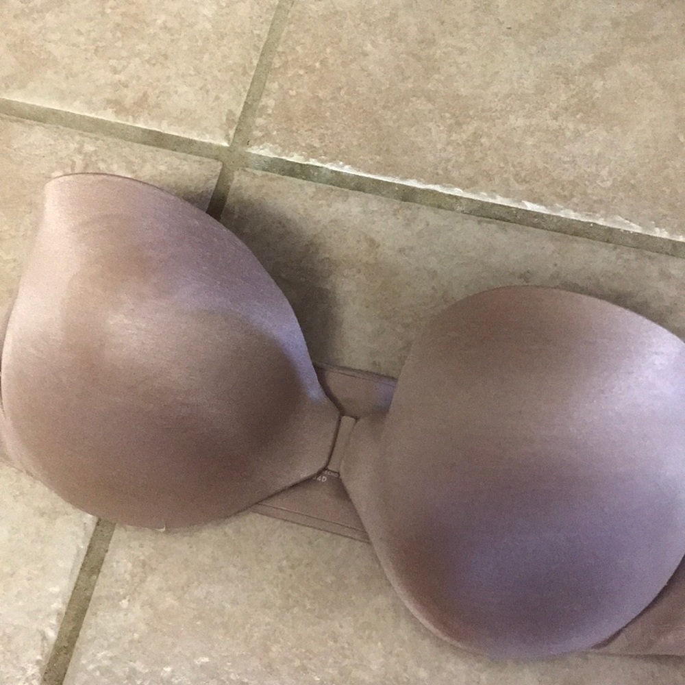 34D strapless Victoria’s Secret bra